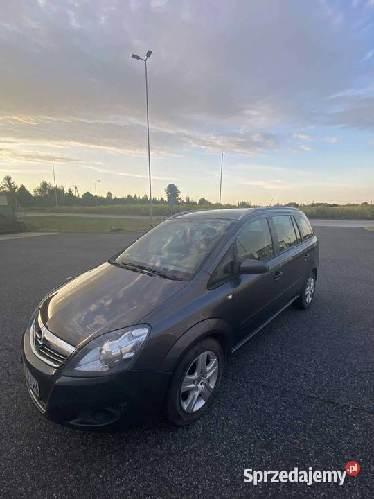 Opel Zafira b 18gaz manualna Konstantynów Łódzki