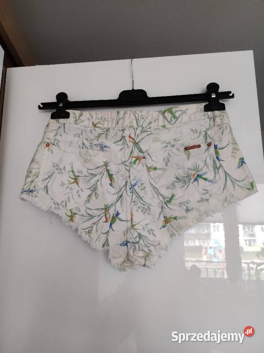 krótkie spodenki szorty zara