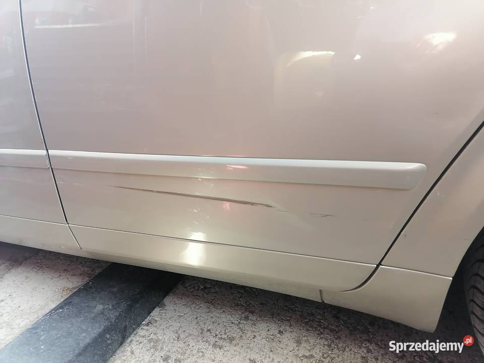 LY1X Audi A4 B6 drzwi lewy tył Rybnik Drzwi