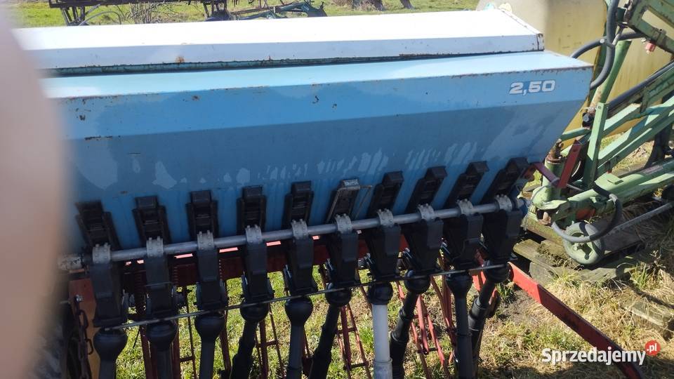 Siewnik zbożowy zboża Isaria typ 6000ES 25m Woskrzenice Małe