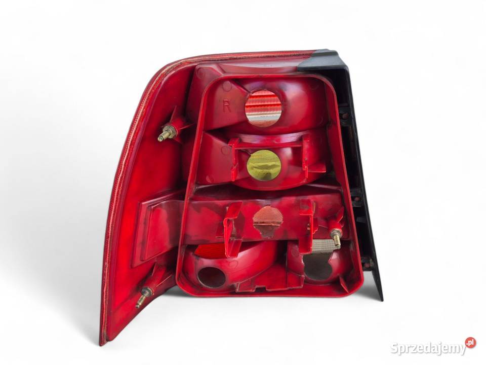 LAMPA TYŁ PRAWY TYLNA PRAWA VW BORA SEDAN osobowe Działoszyce
