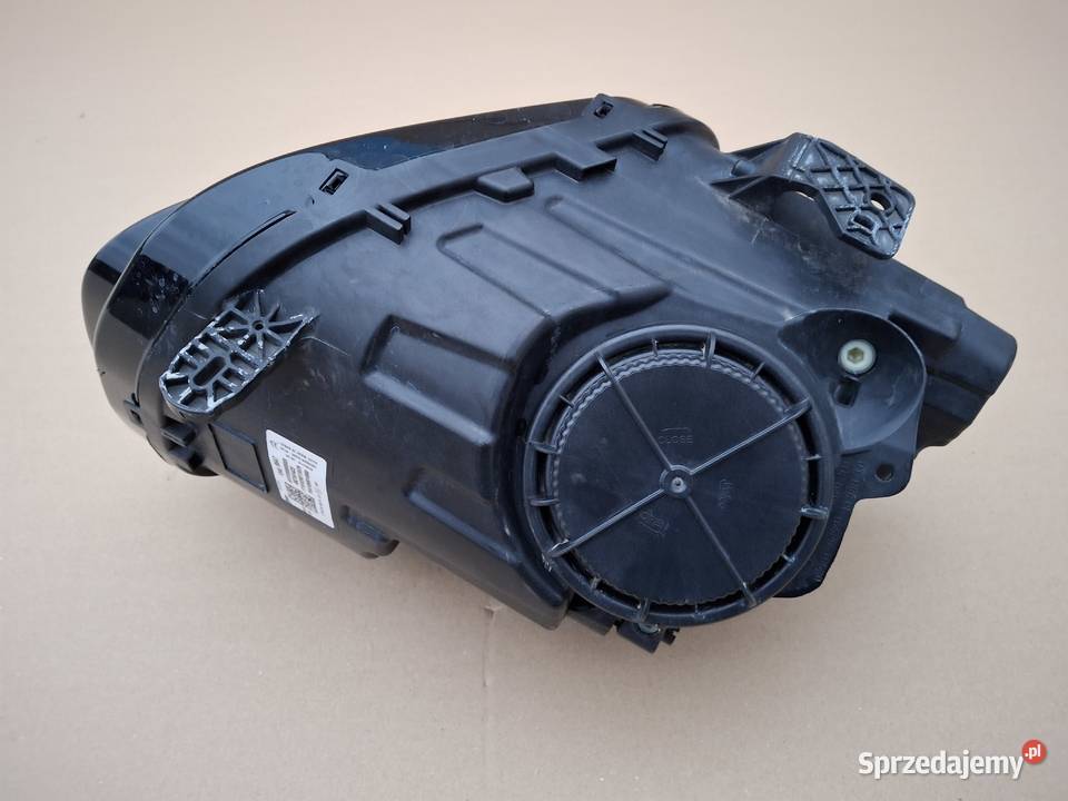 CITROEN C3 AIRCROSS REFLEKTOR PRAWY LAMPA PRAWA Bieleń