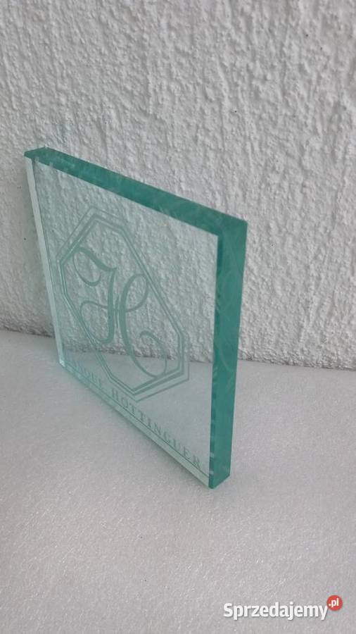 Szklany przycisk do papieru z logo Banque Piła