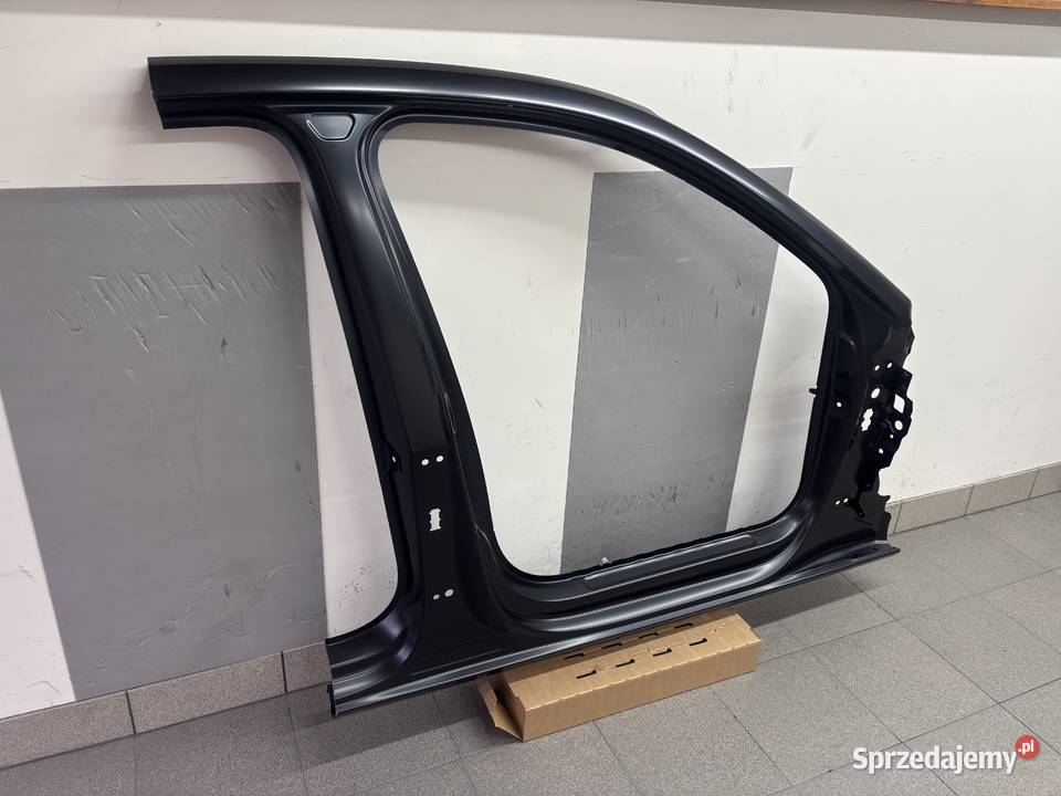 Poszycie A4 B9 prawe słupek bok ćwiartka Białystok