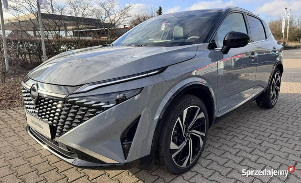 Nissan Qashqai Tekna 158 Super Niska Kamera 360 Szczecinek