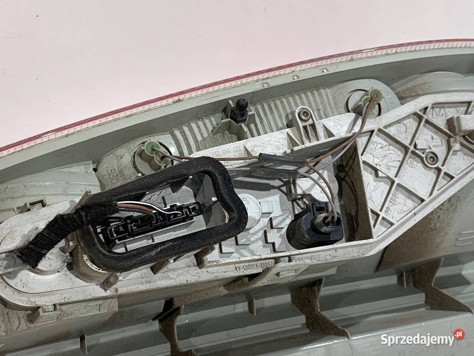 LAMPA LEWY TYŁ SKODA ROOMSTER 5J7945095 Van podkarpackie