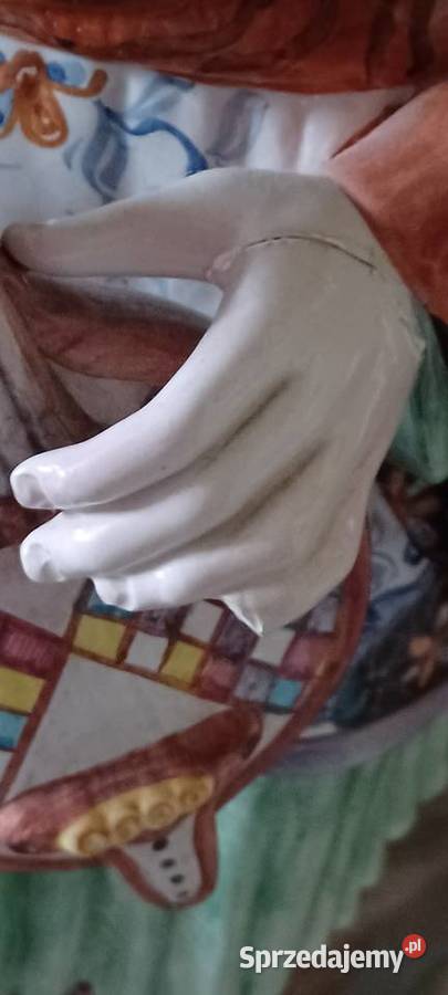 figura porcelana sygnowana z brakami potężna i wielokolorowy