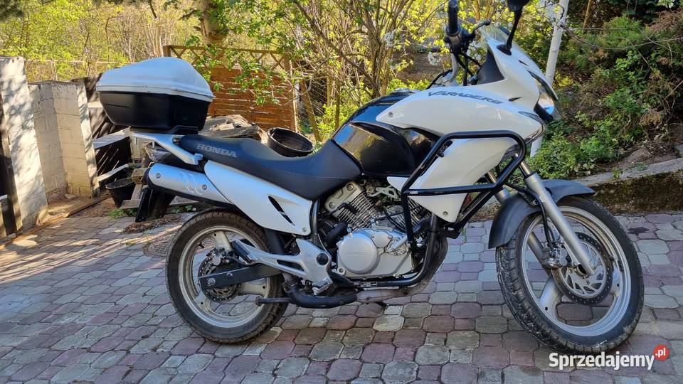 Honda Varadero 125 2011 r 17 bezwypadkowa Gdynia