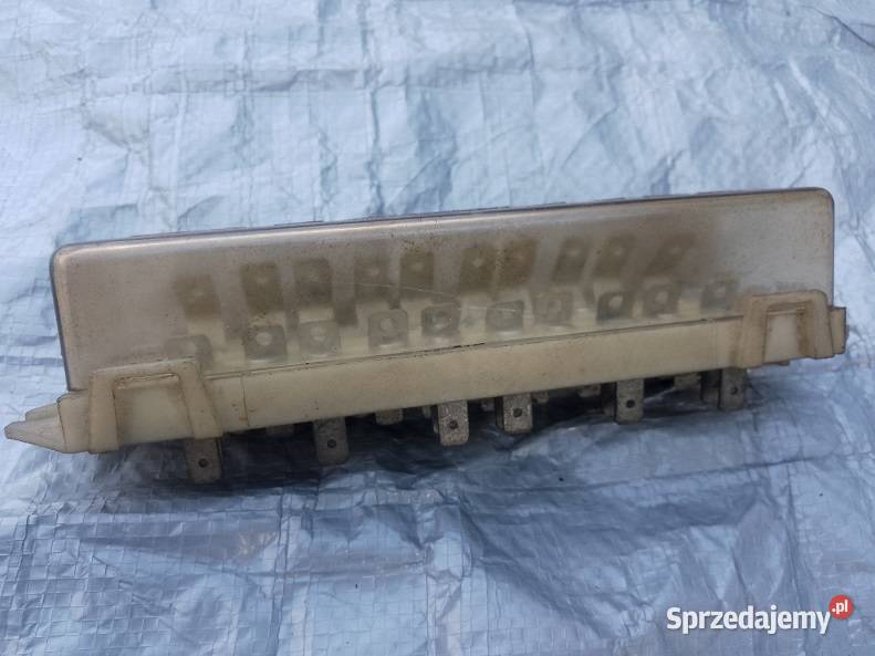 Skrzynka bezpieczników Aro Rok produkcji 1980 warmińsko-mazurskie Milejewo sprzedam