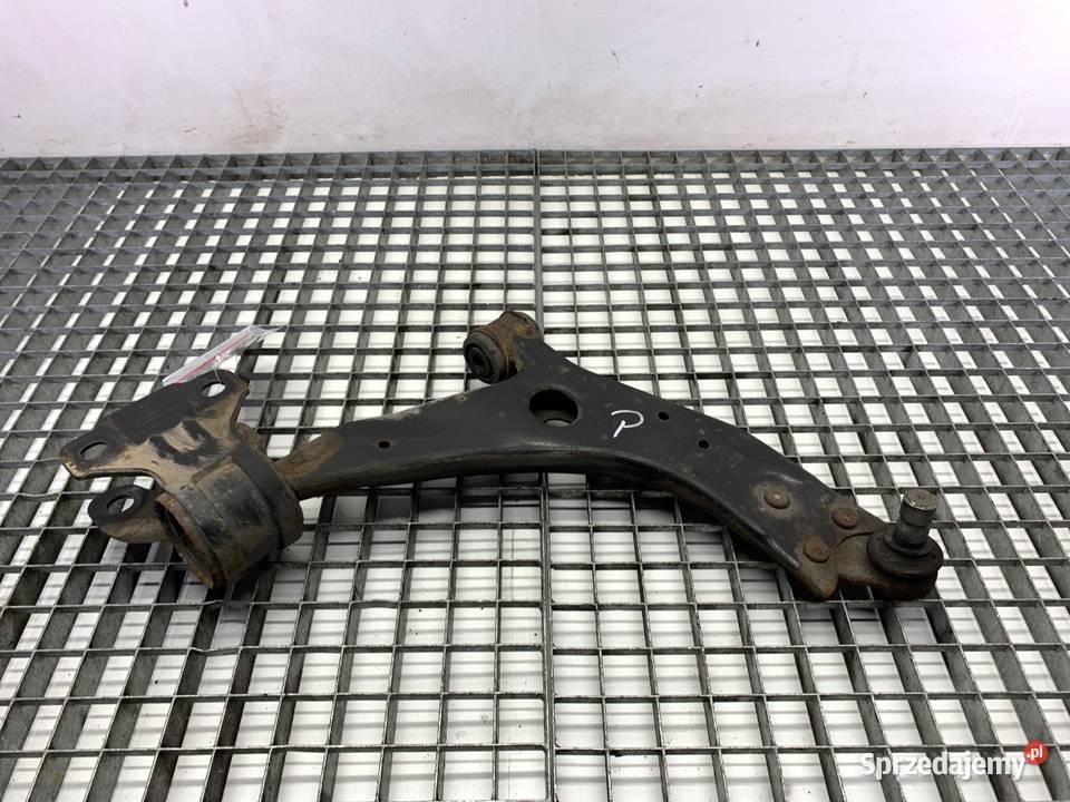 WAHACZ PRAWY PRZÓD VOLVO V40 Hatchback Wahacze podkarpackie sprzedam