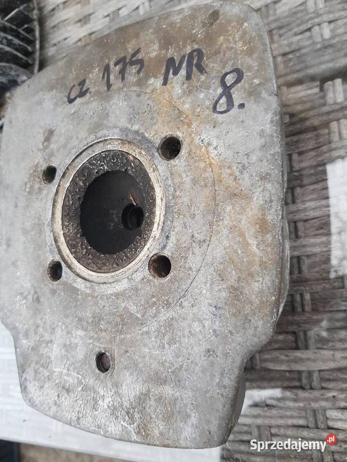 8Głowica do silnika JawaCZ 175jednocylindrowa Gorzów Wielkopolski