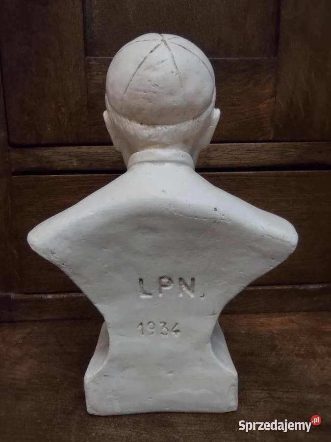 Rzeźba popiersie Saint MutienMarie