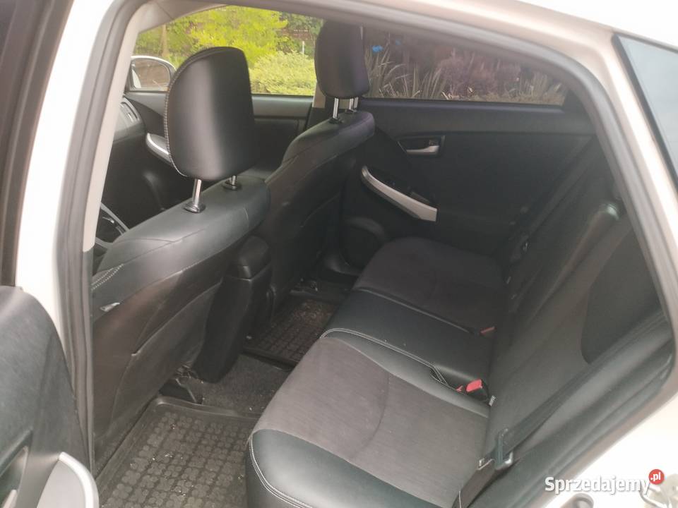 Toyota Prius Active hybryda 2015 automatyczna mazowieckie Wólka Górska