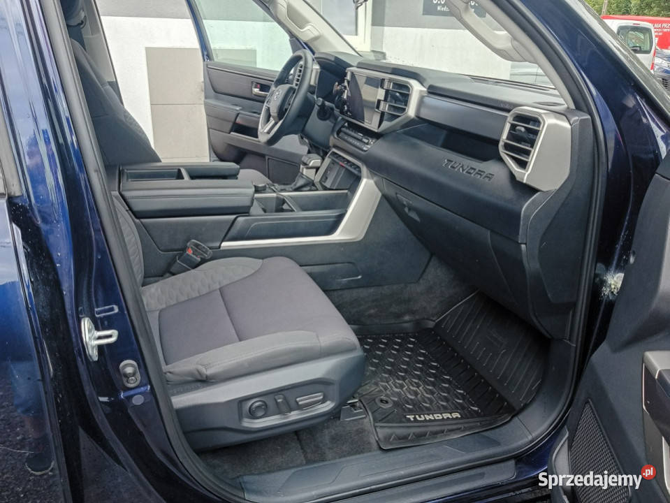 Toyota Tundra II 2007 światła przeciwmgielne Janów Lubelski sprzedam