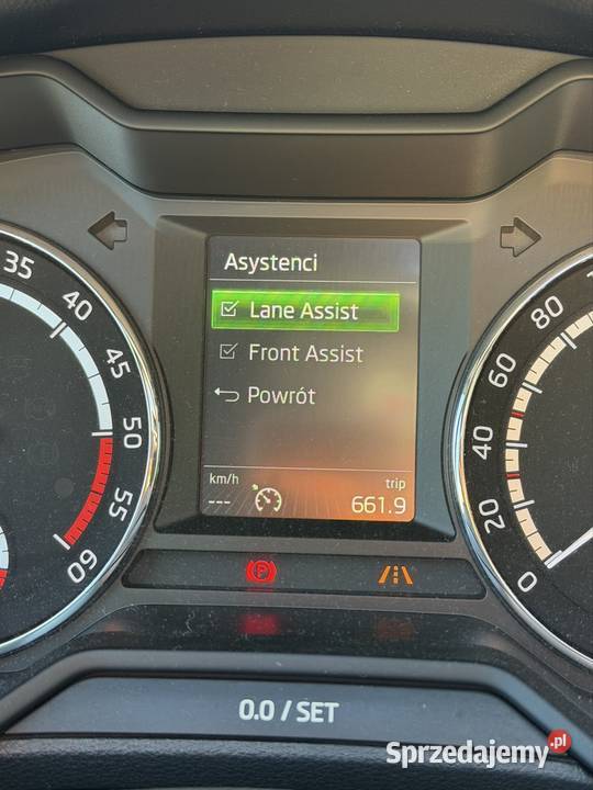 Skoda Octavia VRS 2015r sedan rally Green Pearl relingi dachowe Porajów