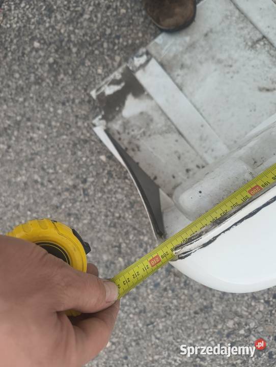 Zderzak przyczepy kempingowej Fendt Saphir 420 Odrowążek