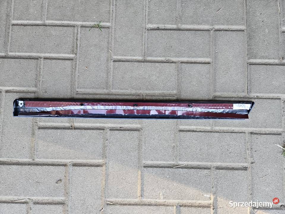 VW PASSAT B7 LISTWA DRZWI PRAWY PRZÓD PRAWA Międzychód sprzedam