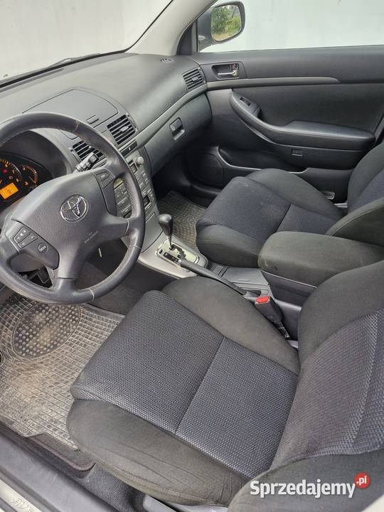 Samochód TOYOTA AVENSIS 170000km