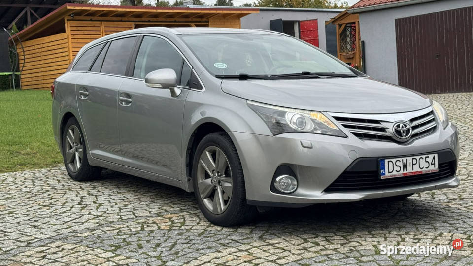 Toyota Avensis 18 Benz 147 z Niemiec GAZLPG czujnik zmierzchu Strzegom sprzedam