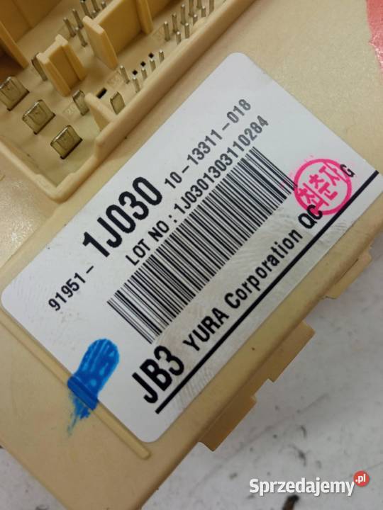 SKRZYNKA BEZPIECZNIKÓW 919511J030 12 B Hyundai