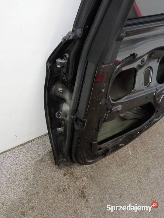 DRZWI PRAWE TYŁ TOURING KOMBI 668 Bmw Seria 5 VI Rok produkcji 2011