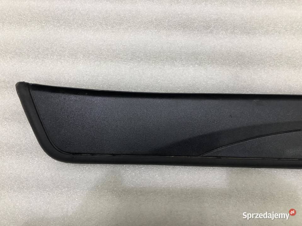 LISTWA NAKŁADKA PROGU PRAWA BMW SERIA 3 E90 E91 wielkopolskie