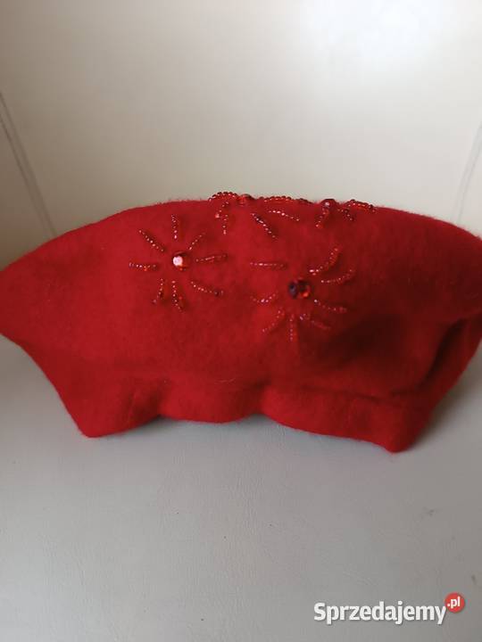 Beret z ozdobami woolmark Biała Podlaska