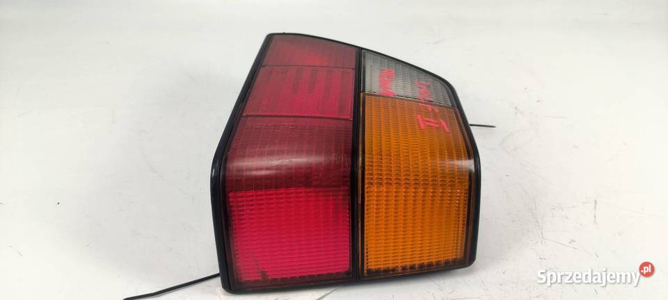 LAMPA PRAWA TYŁ VOLKSWAGEN GOLF II 191945258 Lipno sprzedam