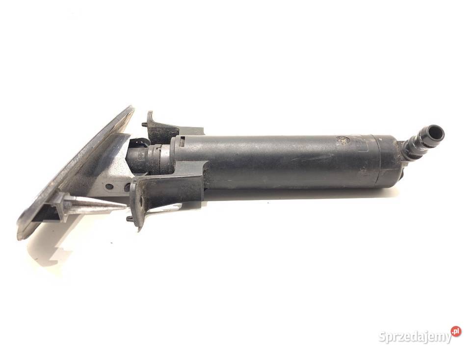 SPRYSKIWACZ REFLEKTORA LEWY PRZÓD AUDI A3 8V