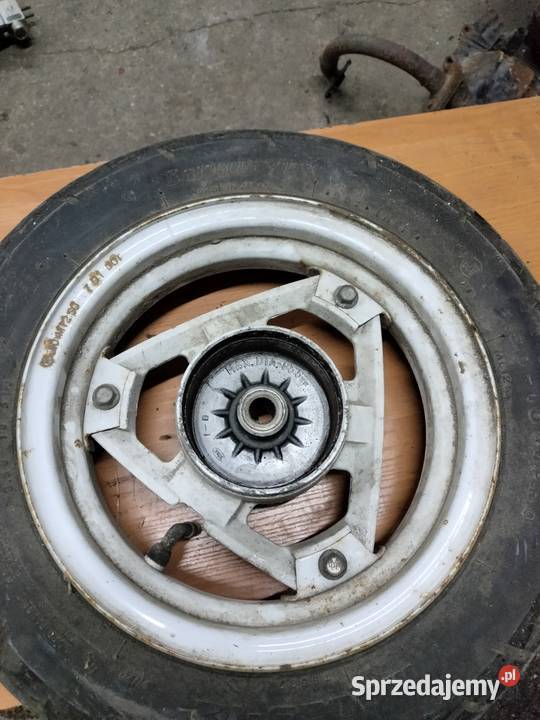 Honda skuter koło 10 2T Łubno