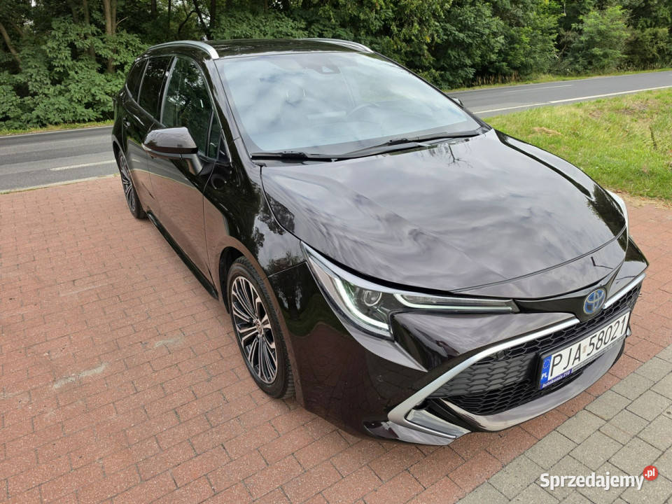 Toyota Corolla Toyota Corolla 18 benzynahybryda 1798cm3 Cielcza