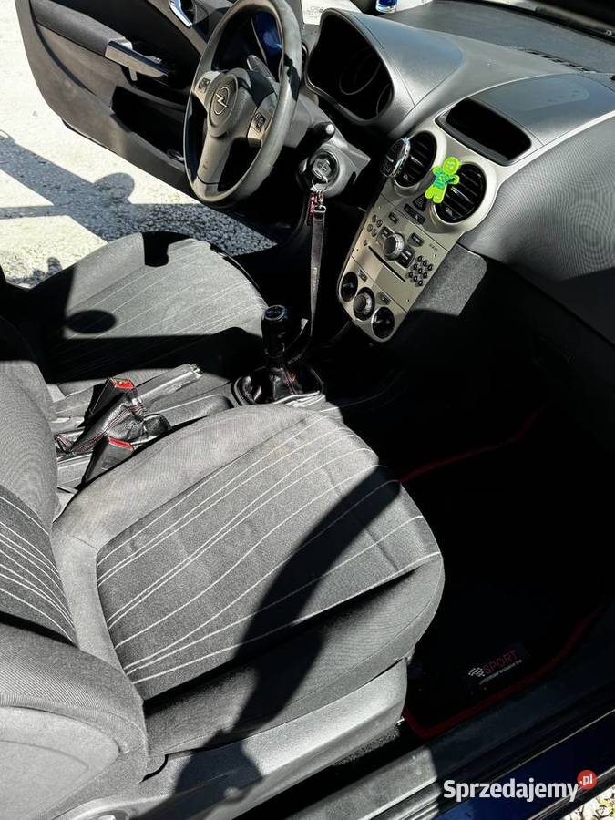 Opel Corsa D 12 BenzynaLPG Świeże OC stan Rzeszów