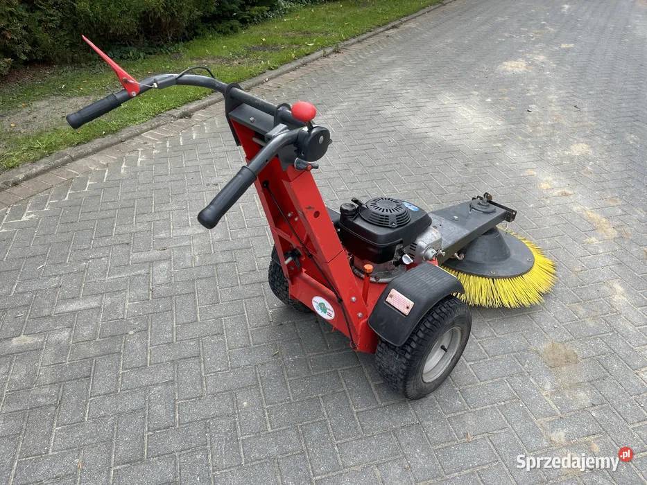 Zamiatarka spalinowa KERSTEN Janów