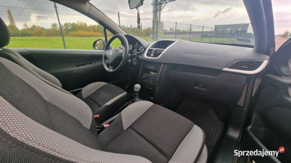 Peugeot 207 14 2007r Klima 149 Przebieg 1wł w czarny Pabianice