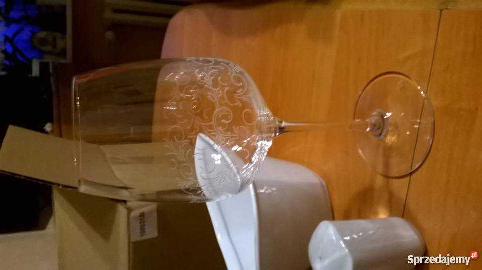 serwis obiadowy firmy Fyrklovern Porcelana i szkło Poznań