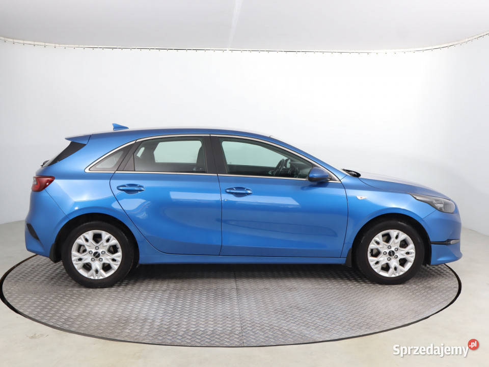 Kia Ceed 15 TGDI kamera cofania dolnośląskie Bielany Wrocławskie