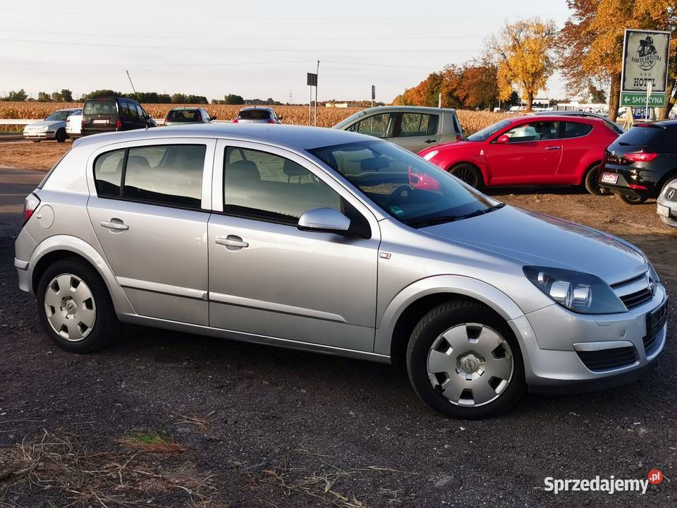 OPEL ASTRA 16 benzna automat srebrny Leszno