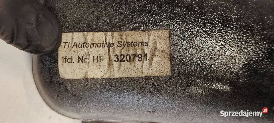 MERCEDES W208 CLK WLEW PALIWA A2084700489 Wlewy paliwa sprzedam