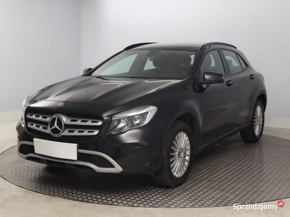 Mercedes GLA GLA 180 Bielany Wrocławskie sprzedam