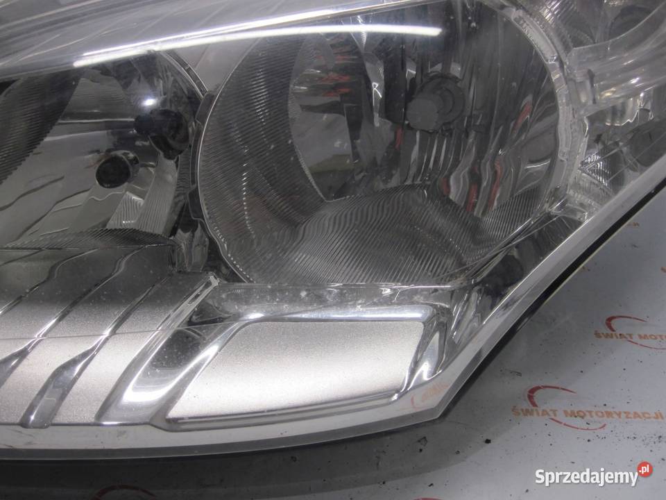 RENAULT MEGANE III CC 11r Lampa lewy przód Lampy przednie