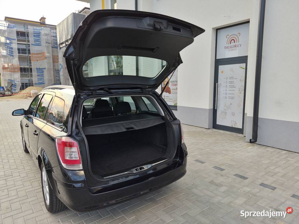 Opel Astra H Lift16 Benzyna stanBez grama łódzkie Radomsko