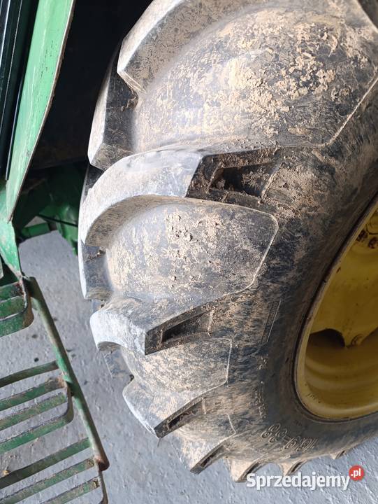 Sprzedam ciągnik John Deere 2140 Napęd 4x4 Celiny