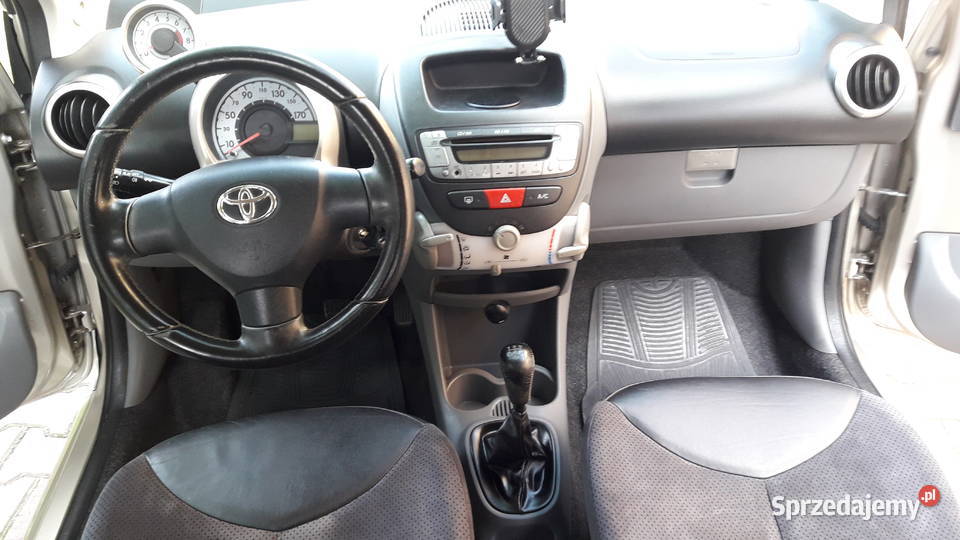 TOYOTA AYGO 10VV T Klima 5 d sprowadzony 4/5 Iłża