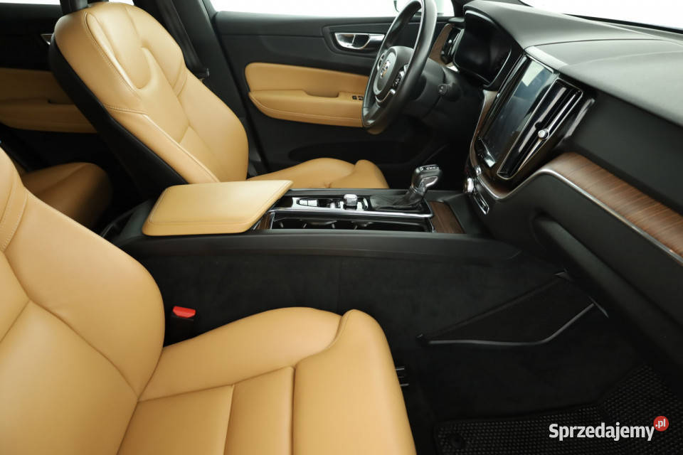Volvo XC60 D4 AWD Piaseczno