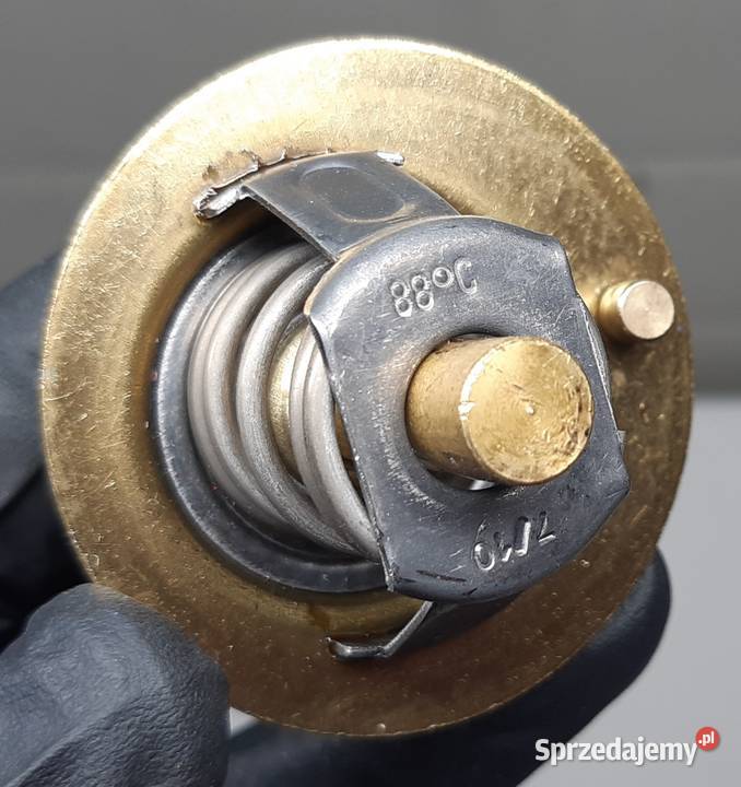 TERMOSTAT DAIHATSU CUORE I II TOYOTA CORONA osobowe Mielęcin