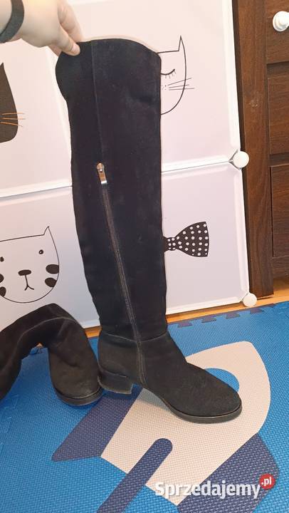 Eleganckie czarne wysokie kozaki z miękkiego sprzedam
