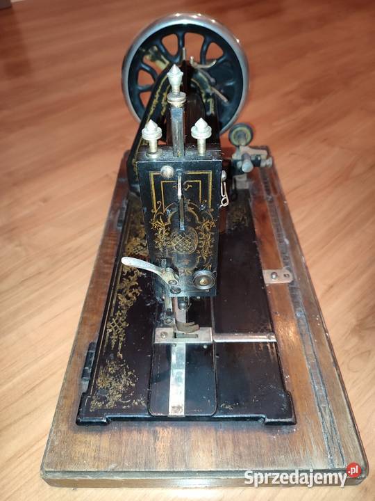 Stara maszyna do szycia firmy SINGER