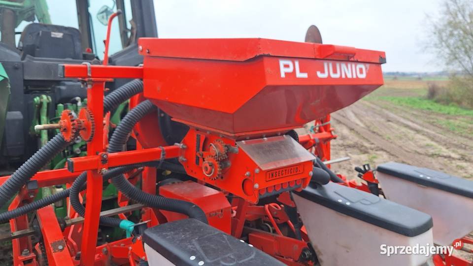 Siewnik do kukurydzy 4 rzędowy kuhn stopkowy kujawsko-pomorskie Czołowo