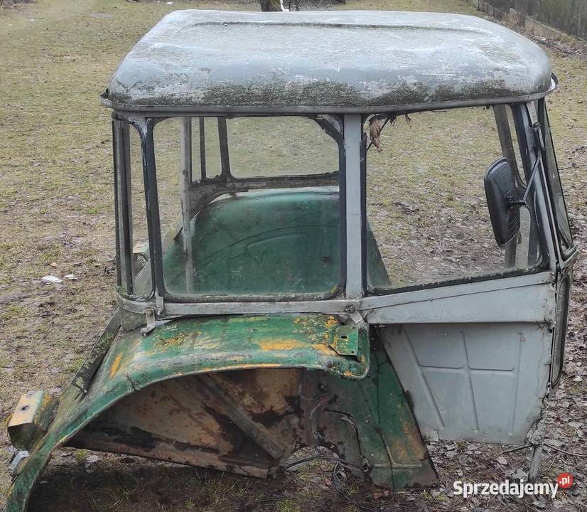 Kabina błotniki ursus c360 orzeszek nieuszkodzony Maszyny rolnicze Kuźnica