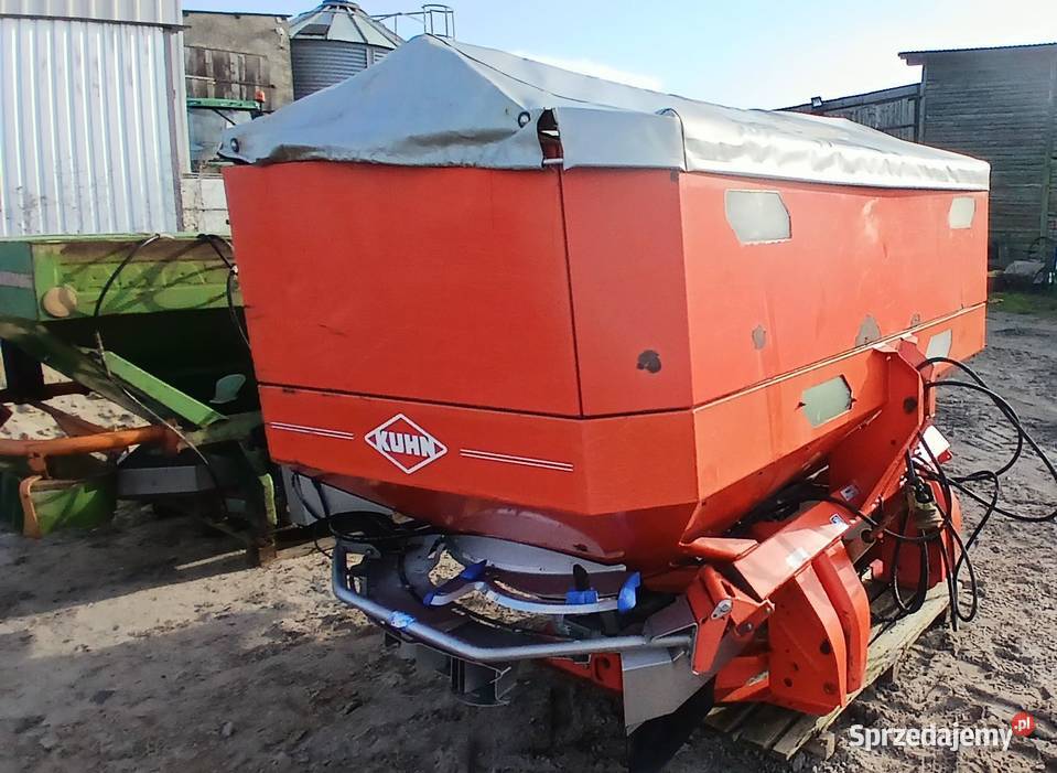 Rozsiewacz nawozu Kuhn Axis 301 pomorskie Smętowo Graniczne